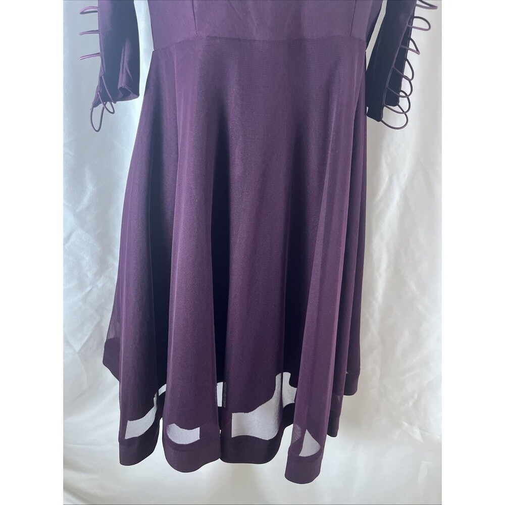 Juniors Burgundy Plum Cold Shoulder Fit & Flare Dress Size. 5 Party - Picture 3 of 7